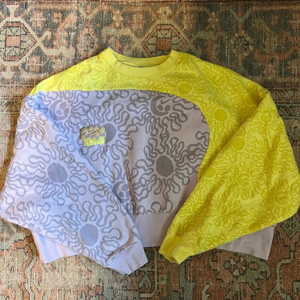 Nike Uphoria Pullover Sweatshirt
